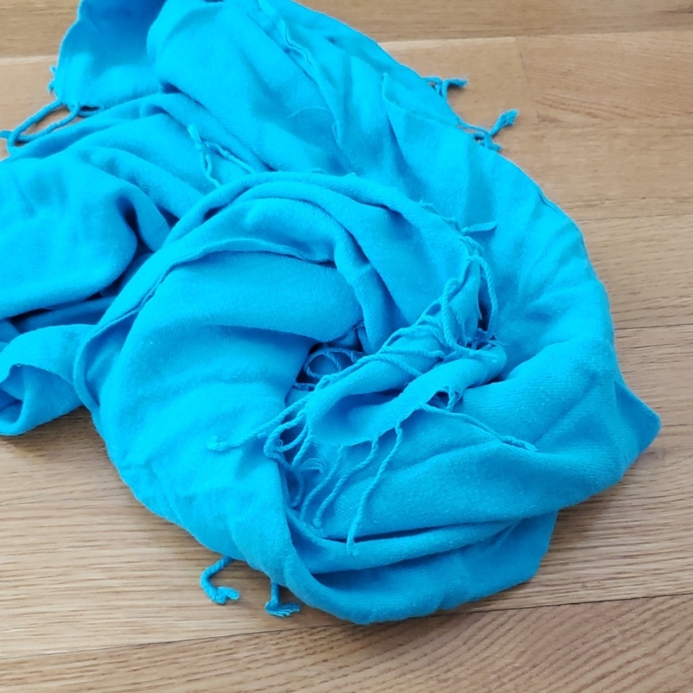 Scarf - Picture 3 of 3